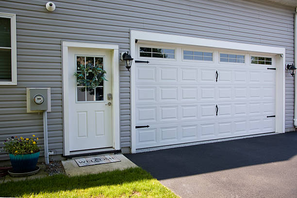 24/7 Emergency Garage Door Panel Replacement experts in Brevard, NC